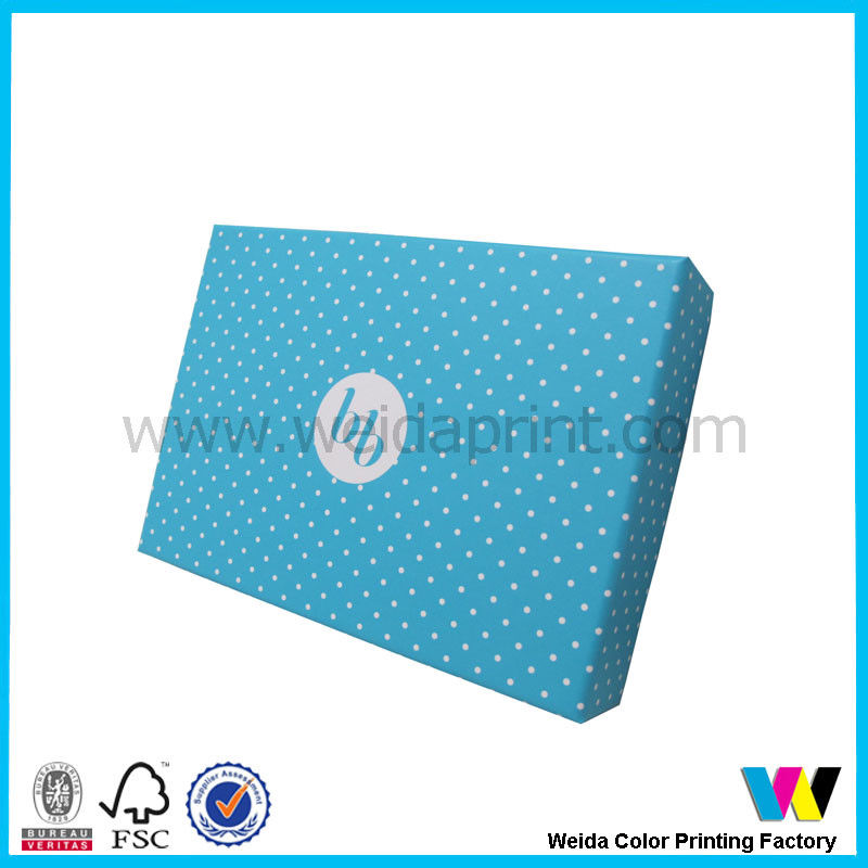 White Dot Cardboard Paper Packaging Boxes in Square Shape for Gift Packaging